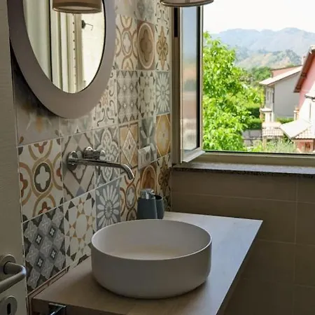 La Via Dei Compositori Apartment